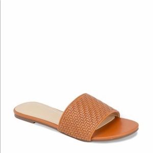New in Box Woven Slide Sandal